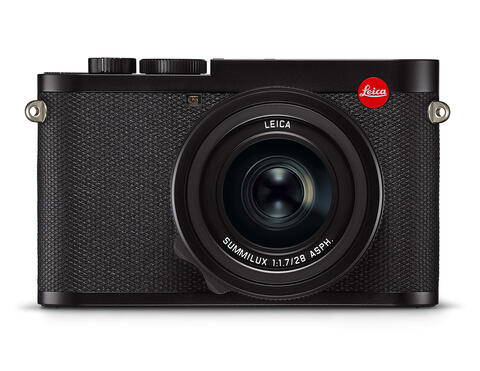 19050_Leica-Q2_front.jpg